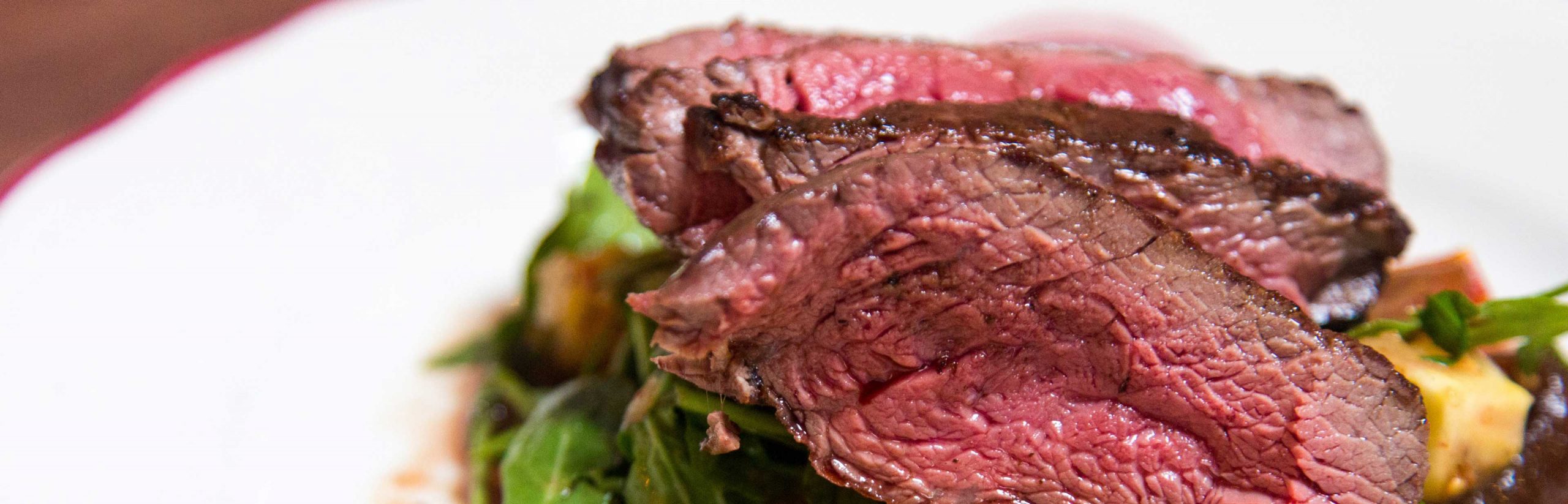 Rood vlees eten veroorzaakt lichaamsgeur